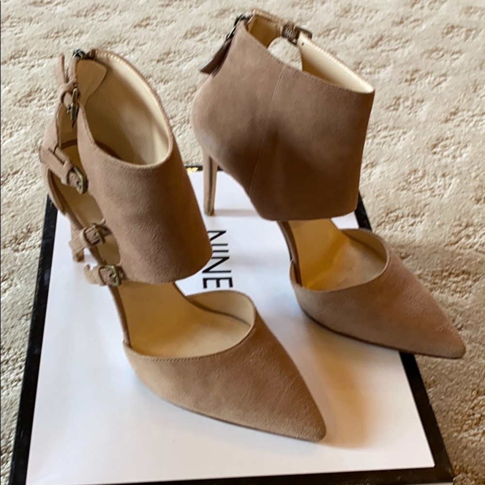 FINAL PRICE REDUCTION Nine West beige suede heels - Picture 1 of 9